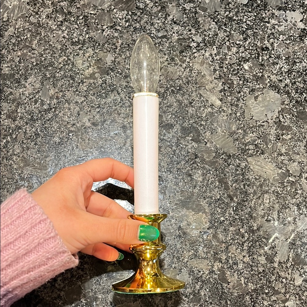 Set of 20 Elegant Gold and White Candle Holder